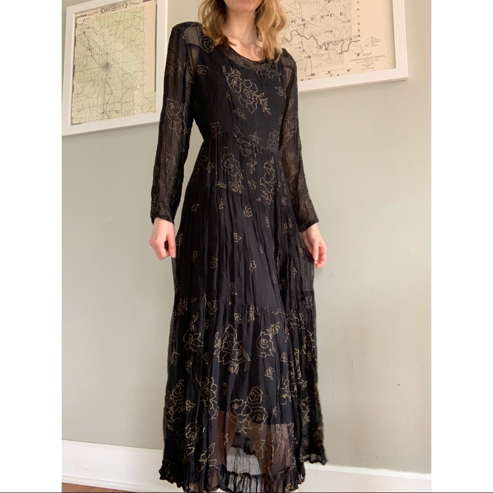 Vintage Bila Black Floral Long Sleeved Maxi Dress